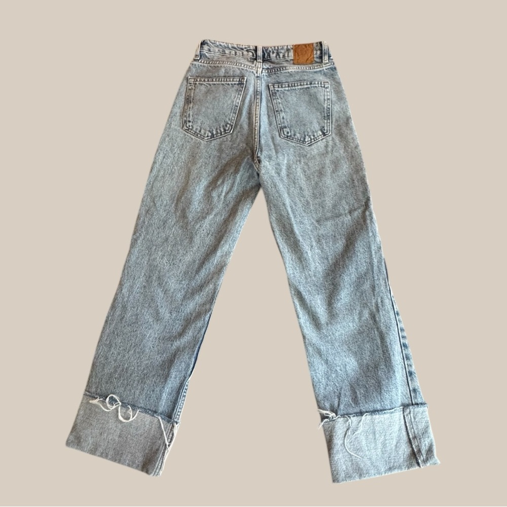 Zara Light Blue Straight Leg Women’s Jeans with Embellished Left Pocket - Picture 2 of 2